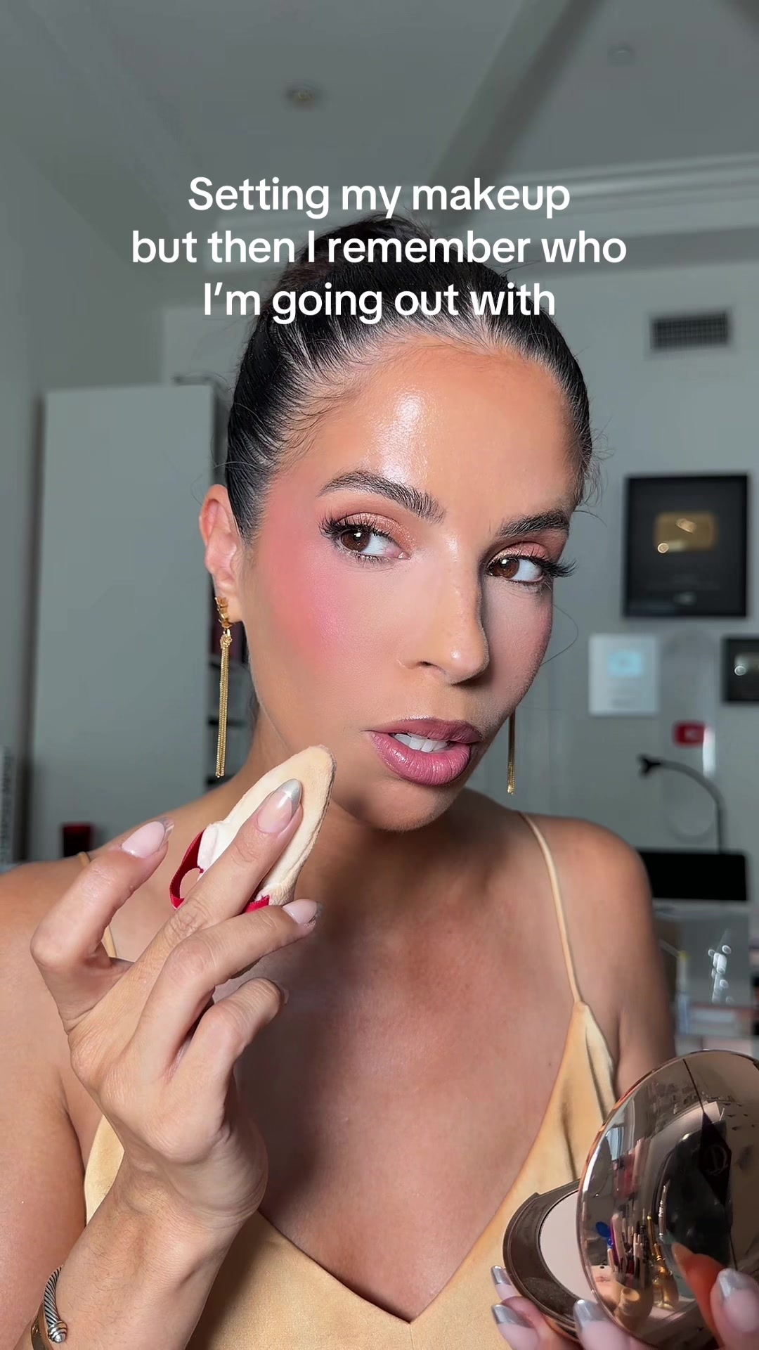 @Laura88Lee