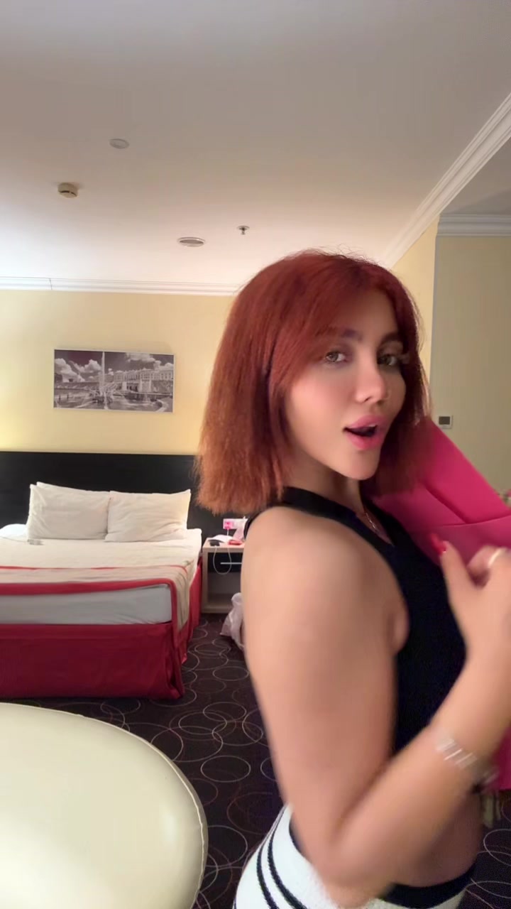 @Xeloria1