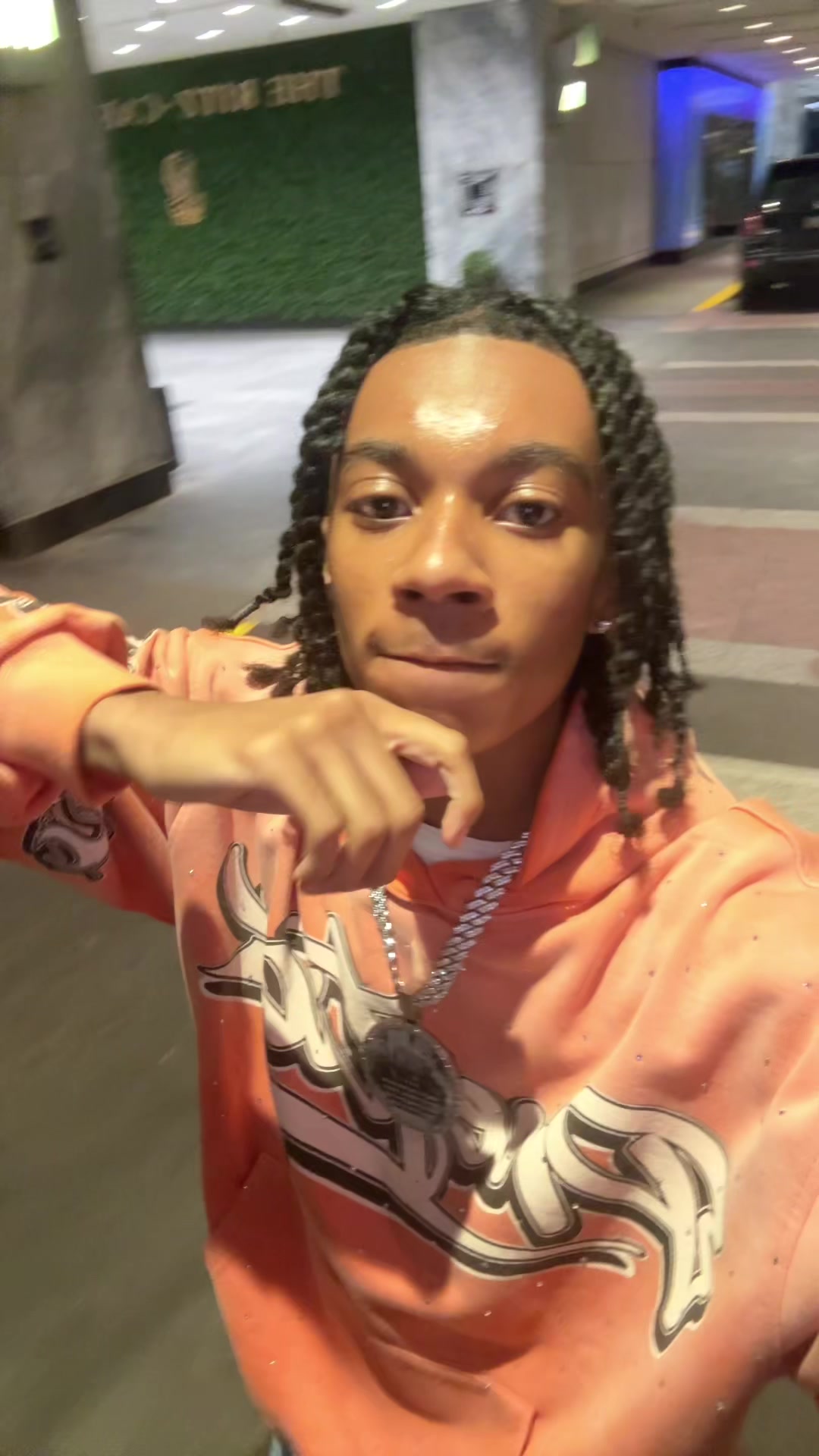 @Playb0ytwisted