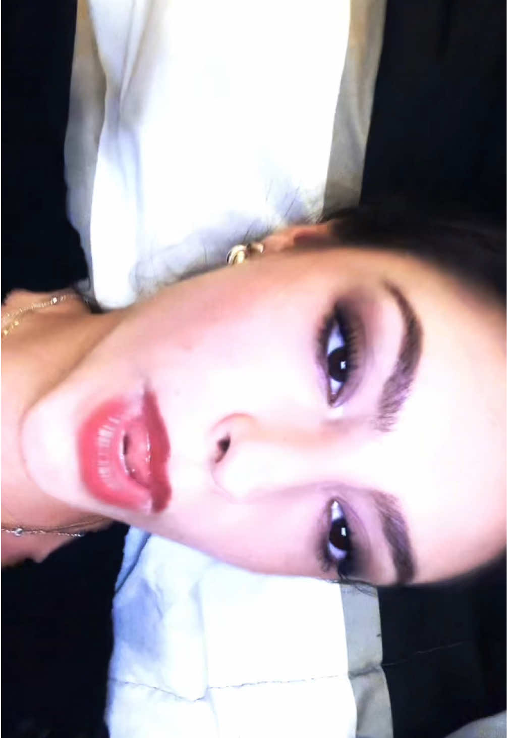 @Cris De Le&oacute;n