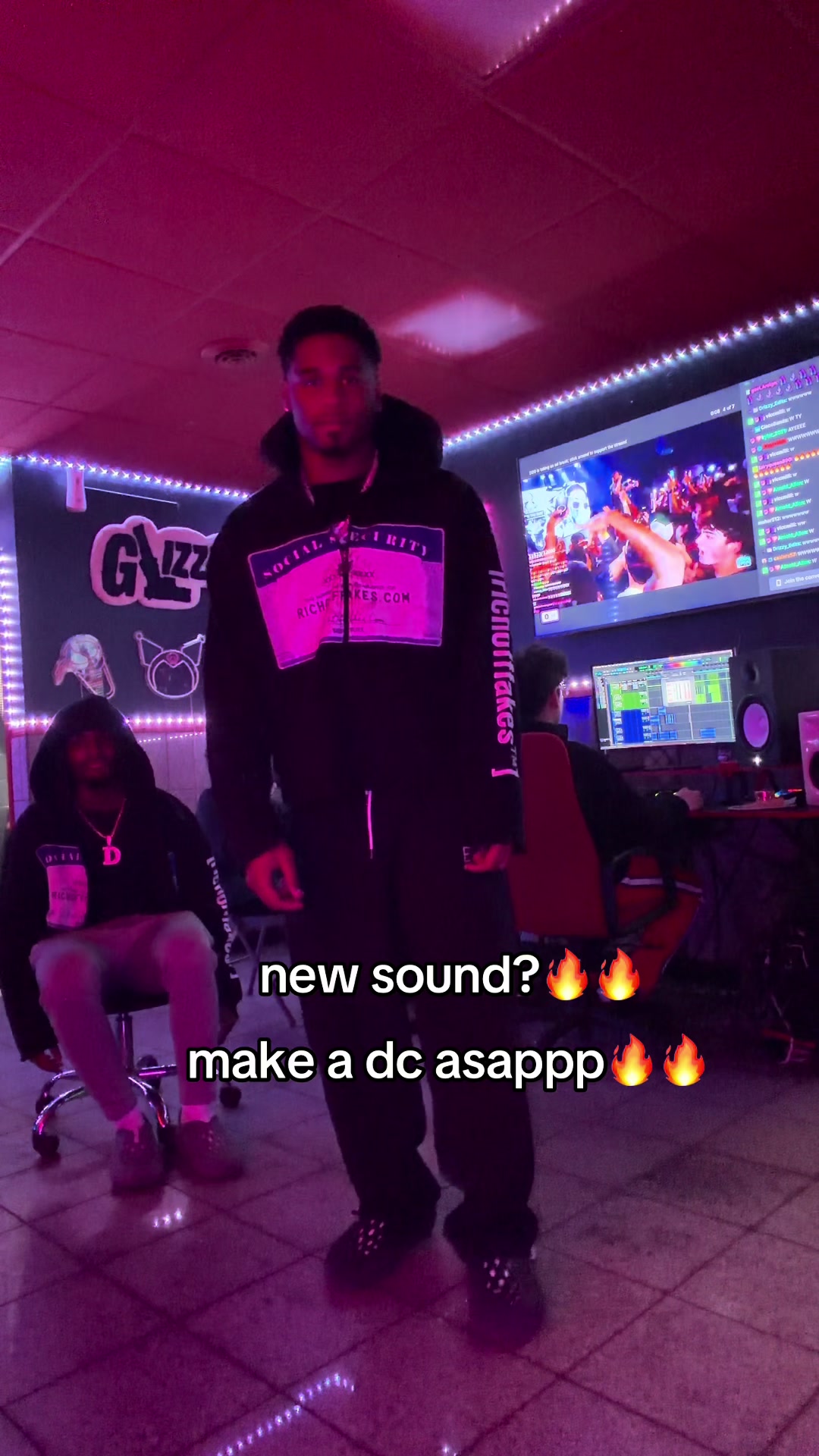 @Desean Logan-Russell🫢🫱🏾