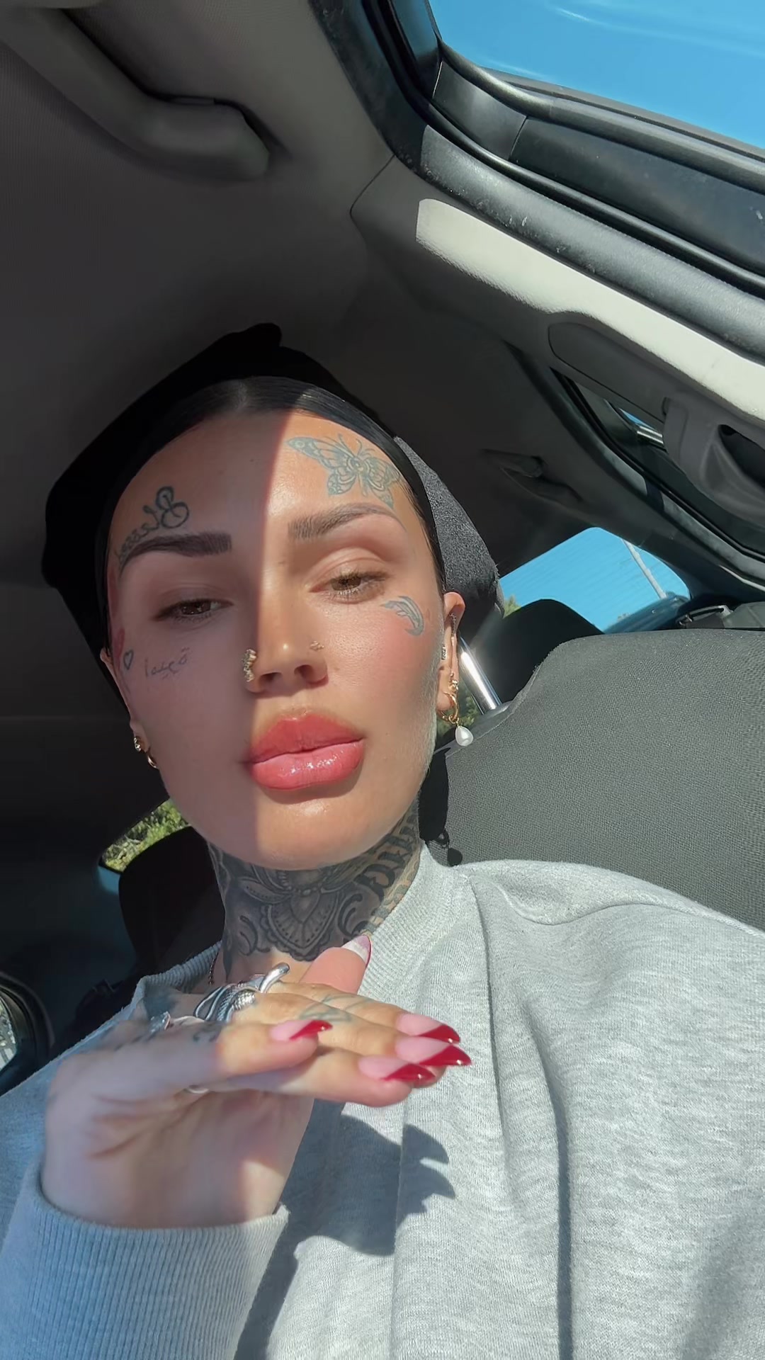 @Ellie Lejla Tara&scaron;