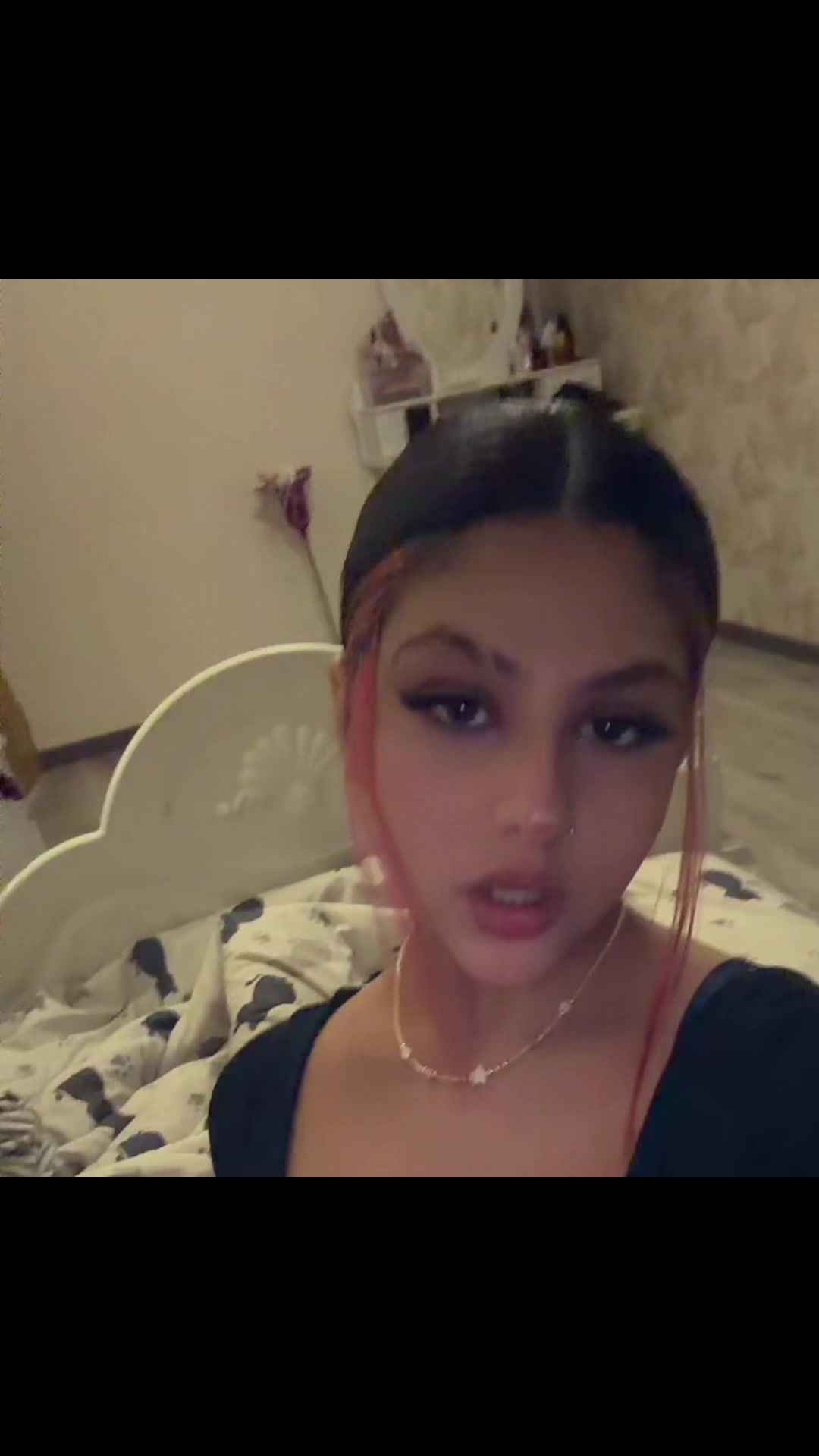 @Felora