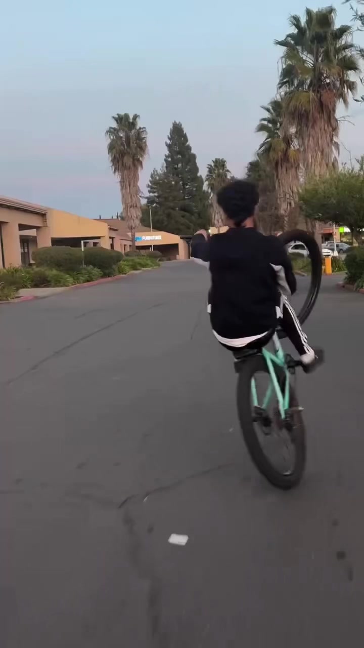 @KingJ2x