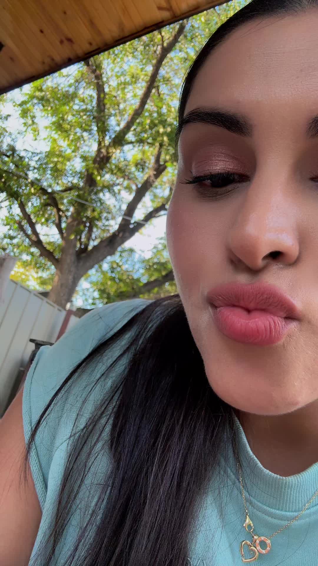 @karinameza