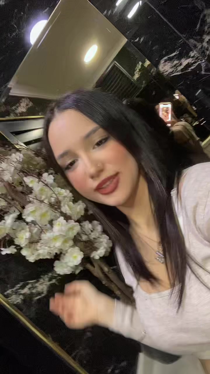 @Hira.akyollll