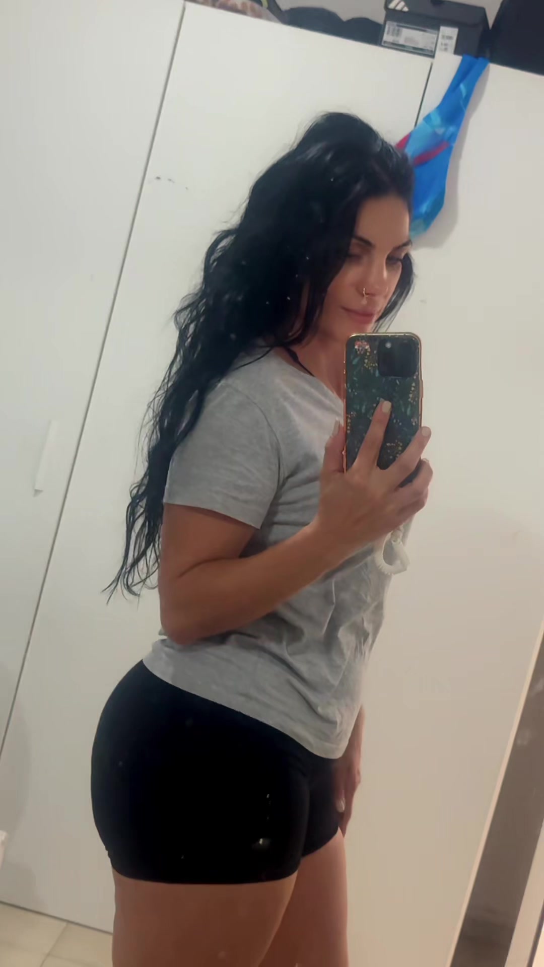 @Oficial misteriosa Eli