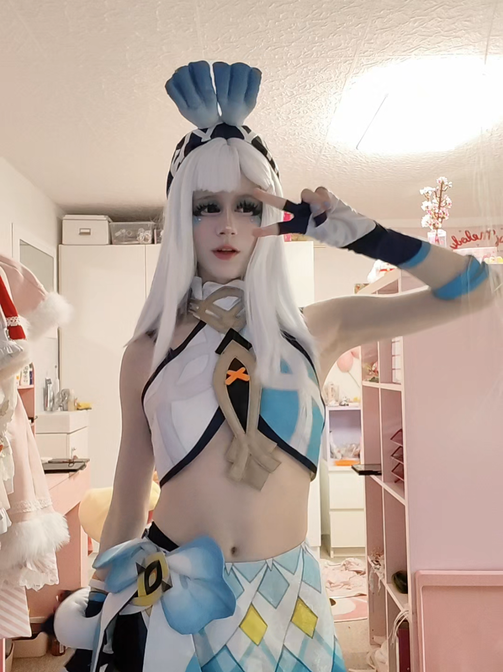 @:D