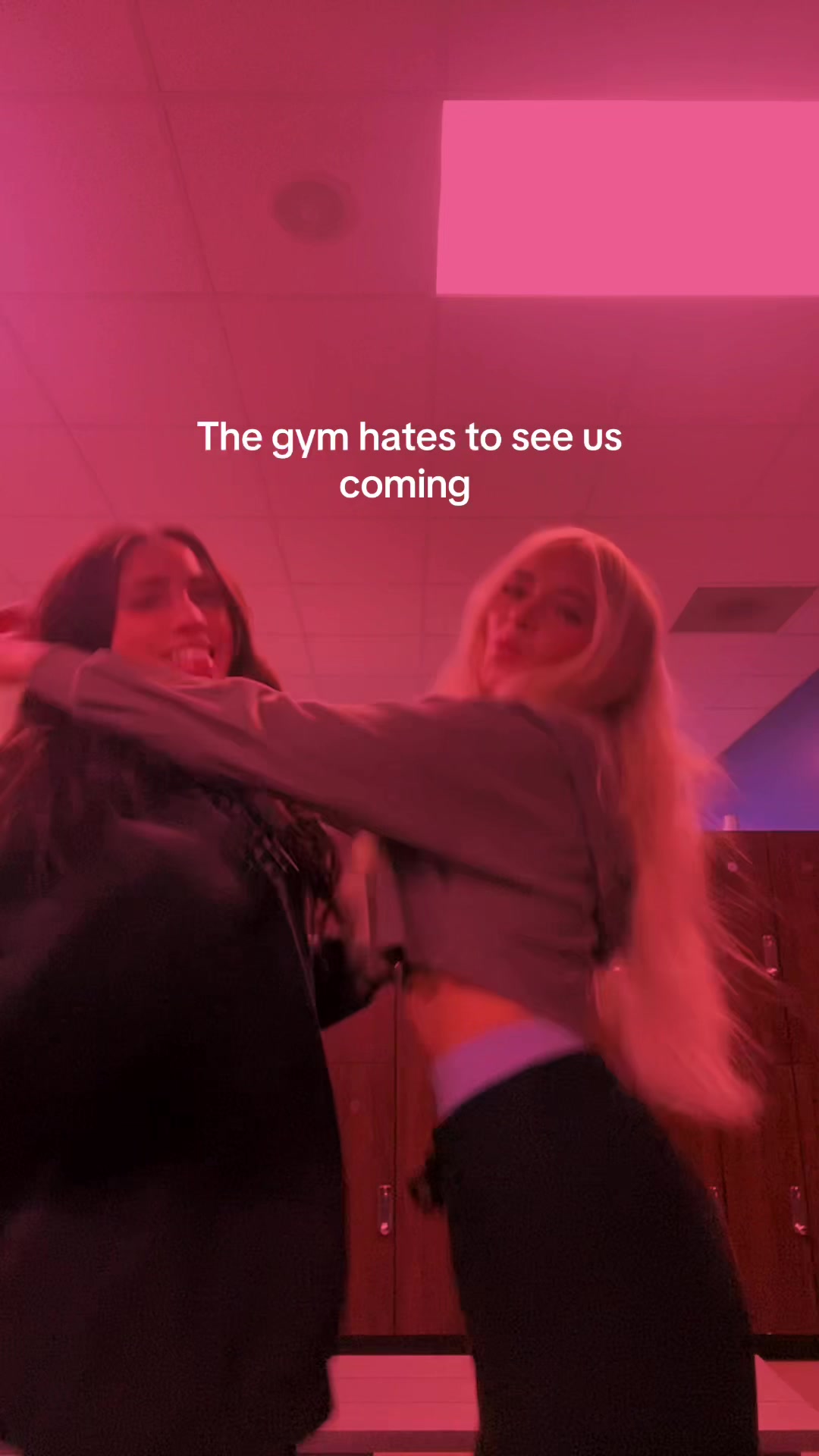 @Elle🍒🧸🪩