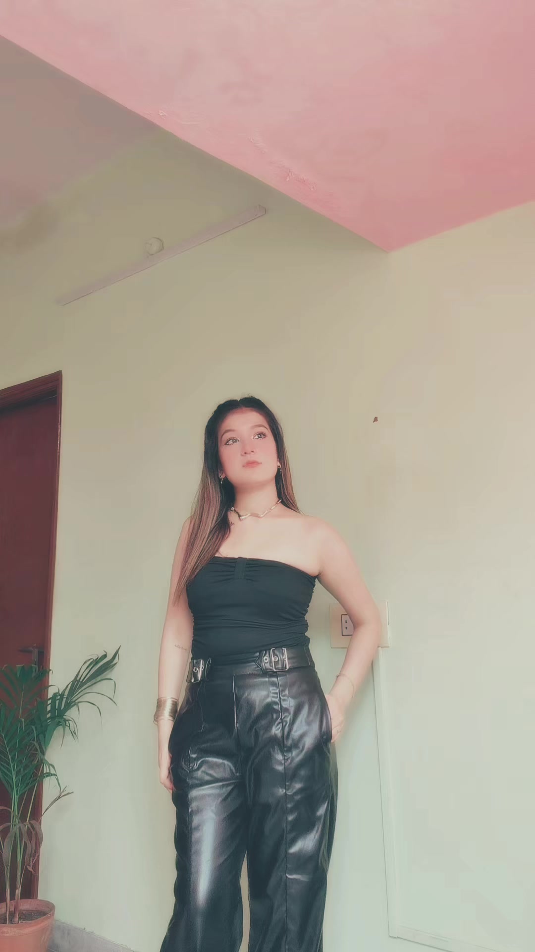 @MANU🧿