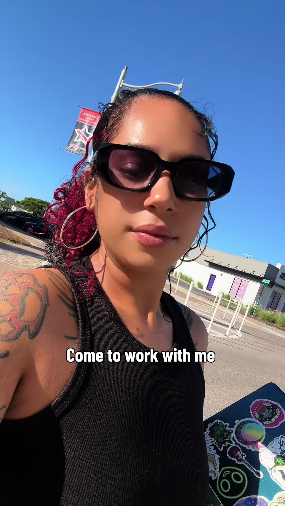 @ShhmoneyCurl