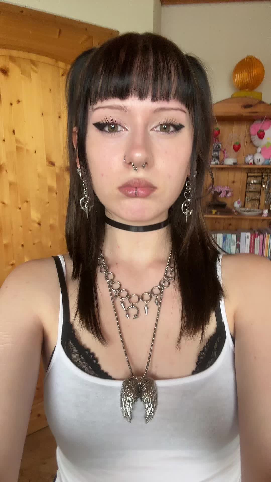 @lara .⋆♱