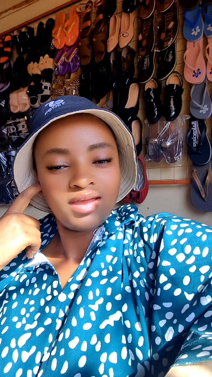 @Maria kasule🥰