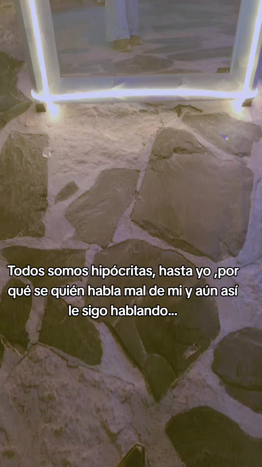 @Nadia Isabel Flores