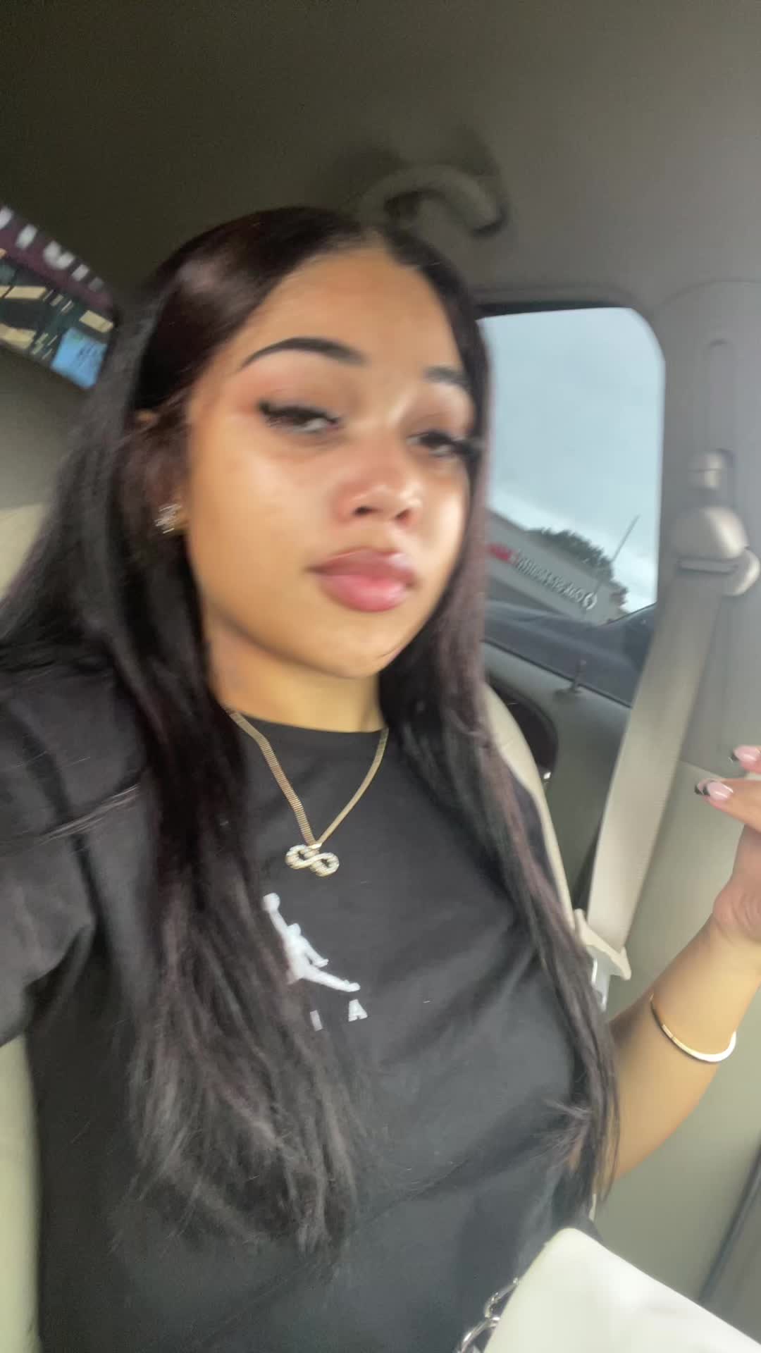 @Iamluhhjay._