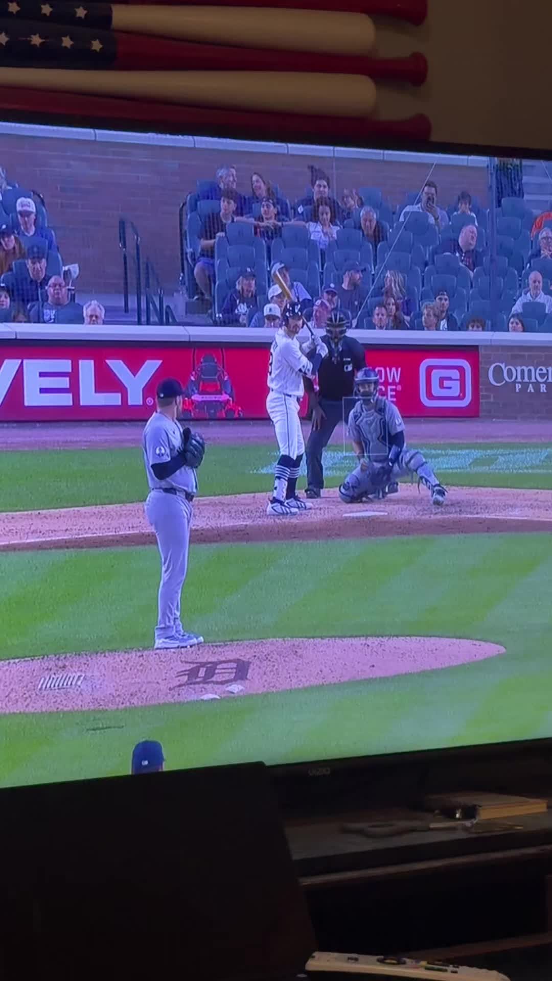 @captain