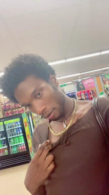 @BenjaminTheeREbeL