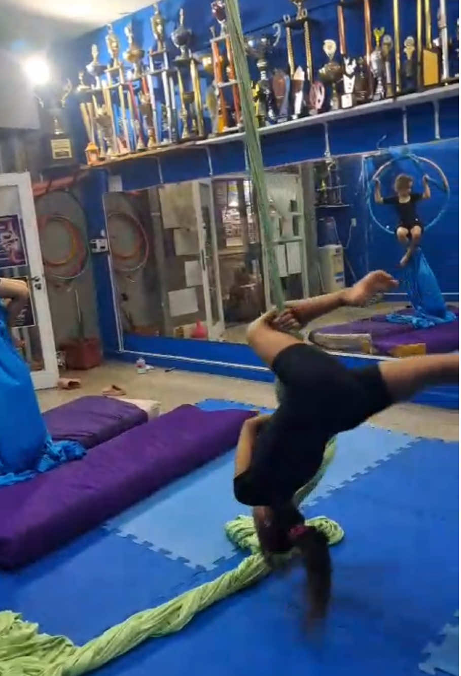 @Dancing