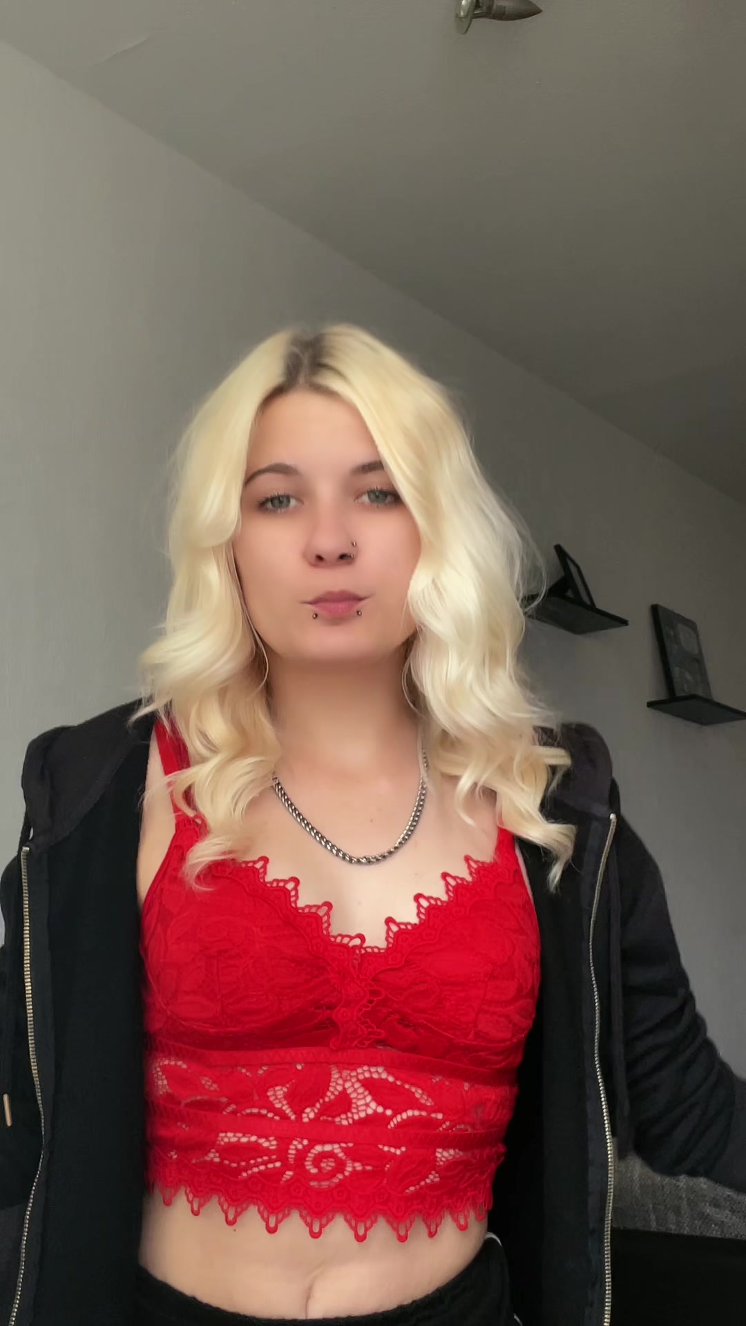 @Celine_cz