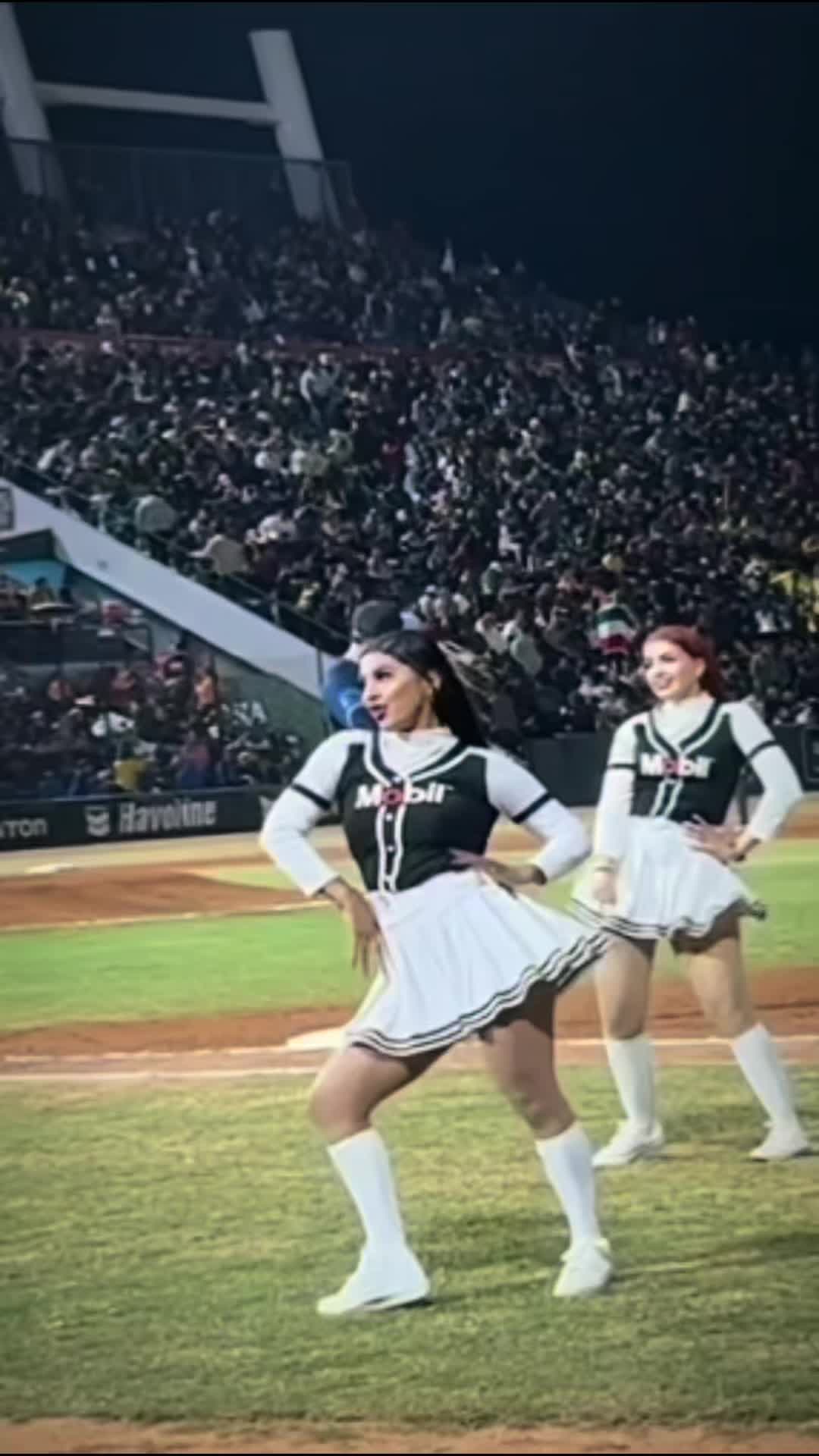 @Martita La Duran👽🔮🪬🖤