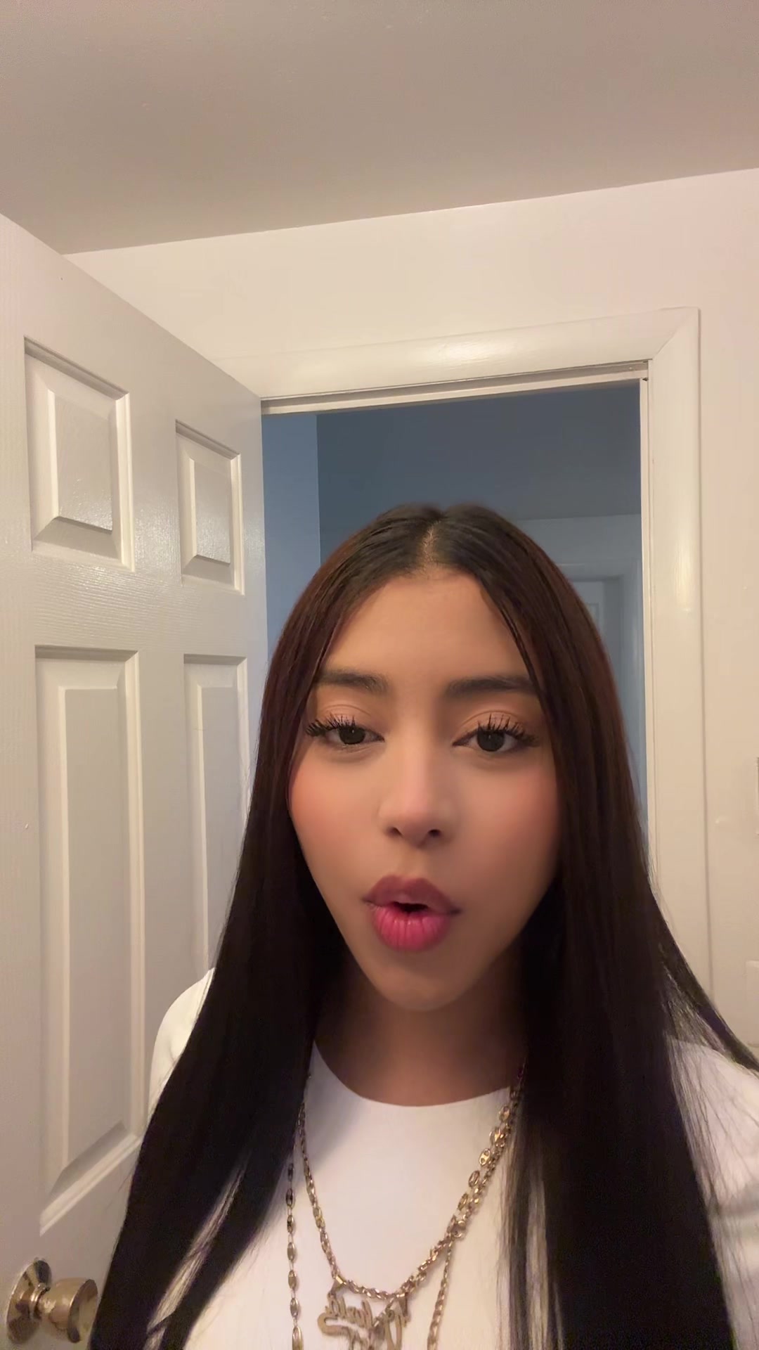 @VALERIA🦦
