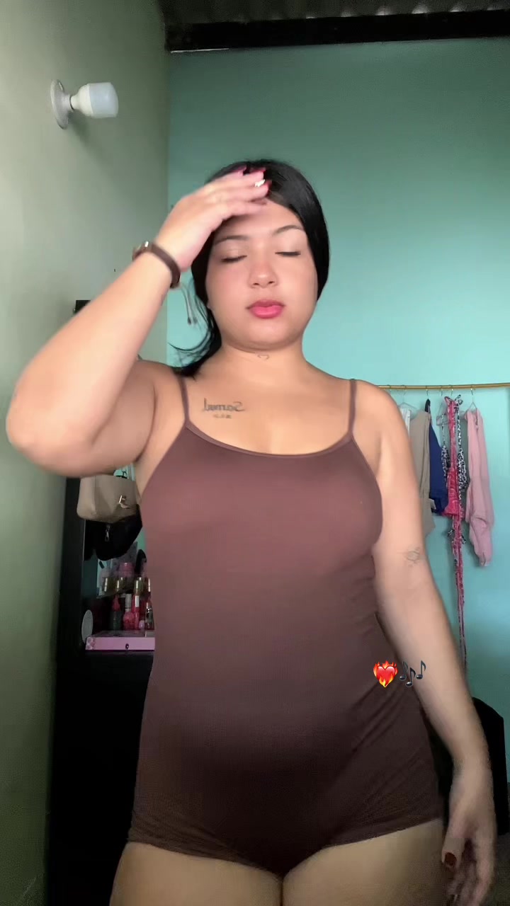 @Yeimy🎀🧃