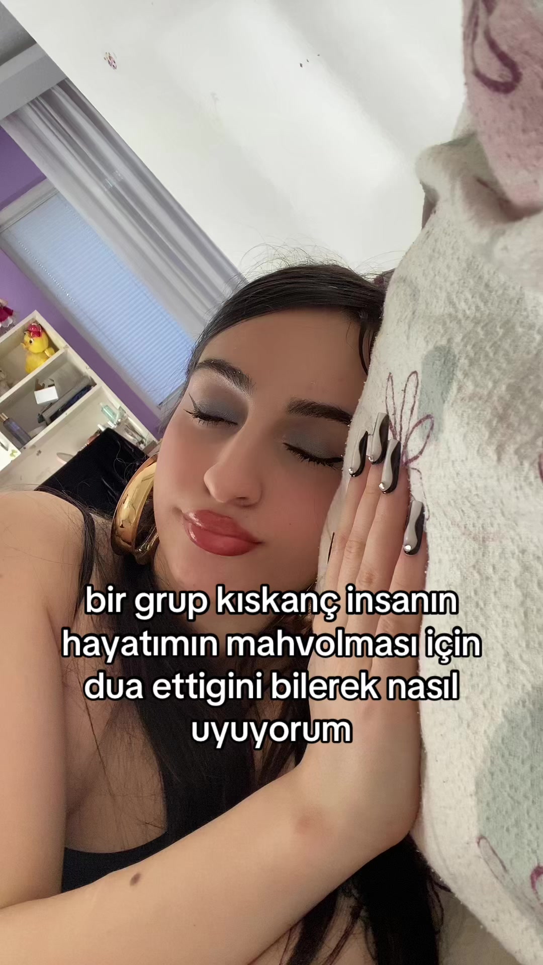 @zeynep sude