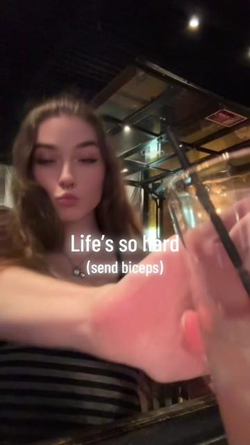 @Elle 🎀💕✨