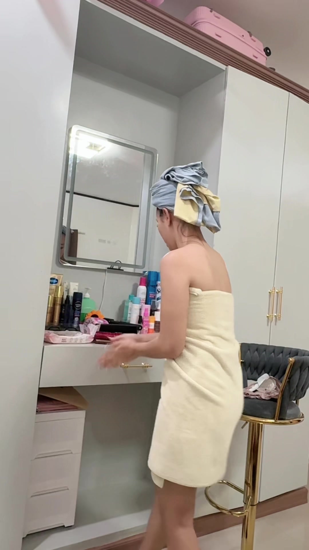 @Wittydhenn