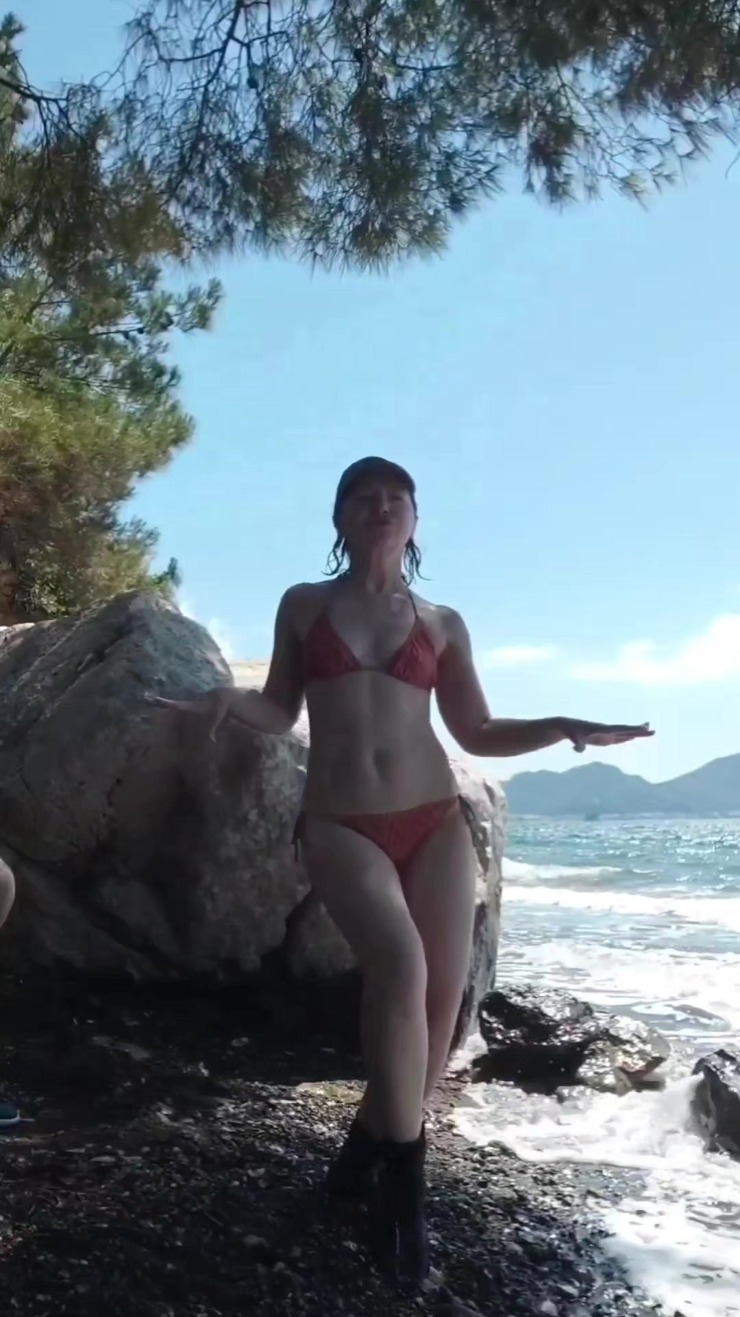@Eleonora