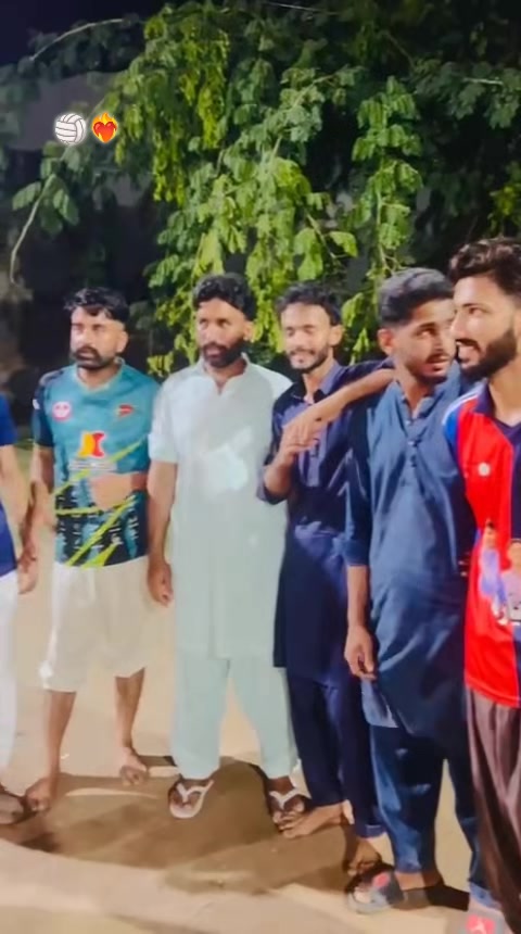 @سفیان گجر چھتے آلہ 🥂🖤