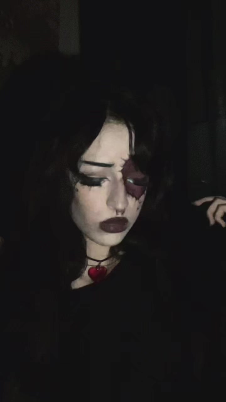 @Black hair ho ᶻ 𝗓 𐰁