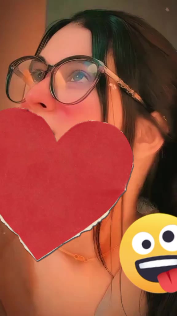 @💛♥️ It's Queen is happy 💛♥️