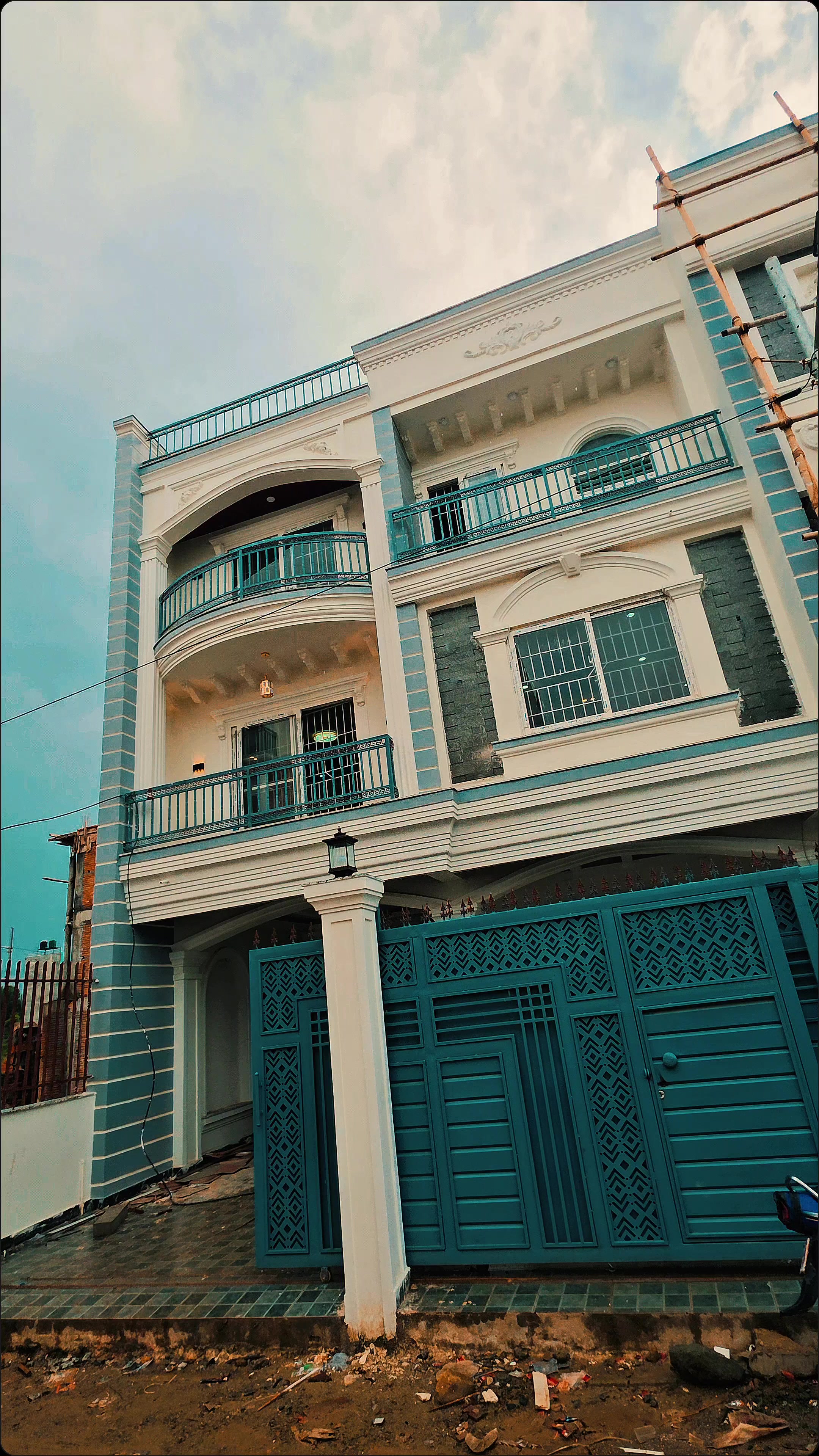 @Prestige Properties