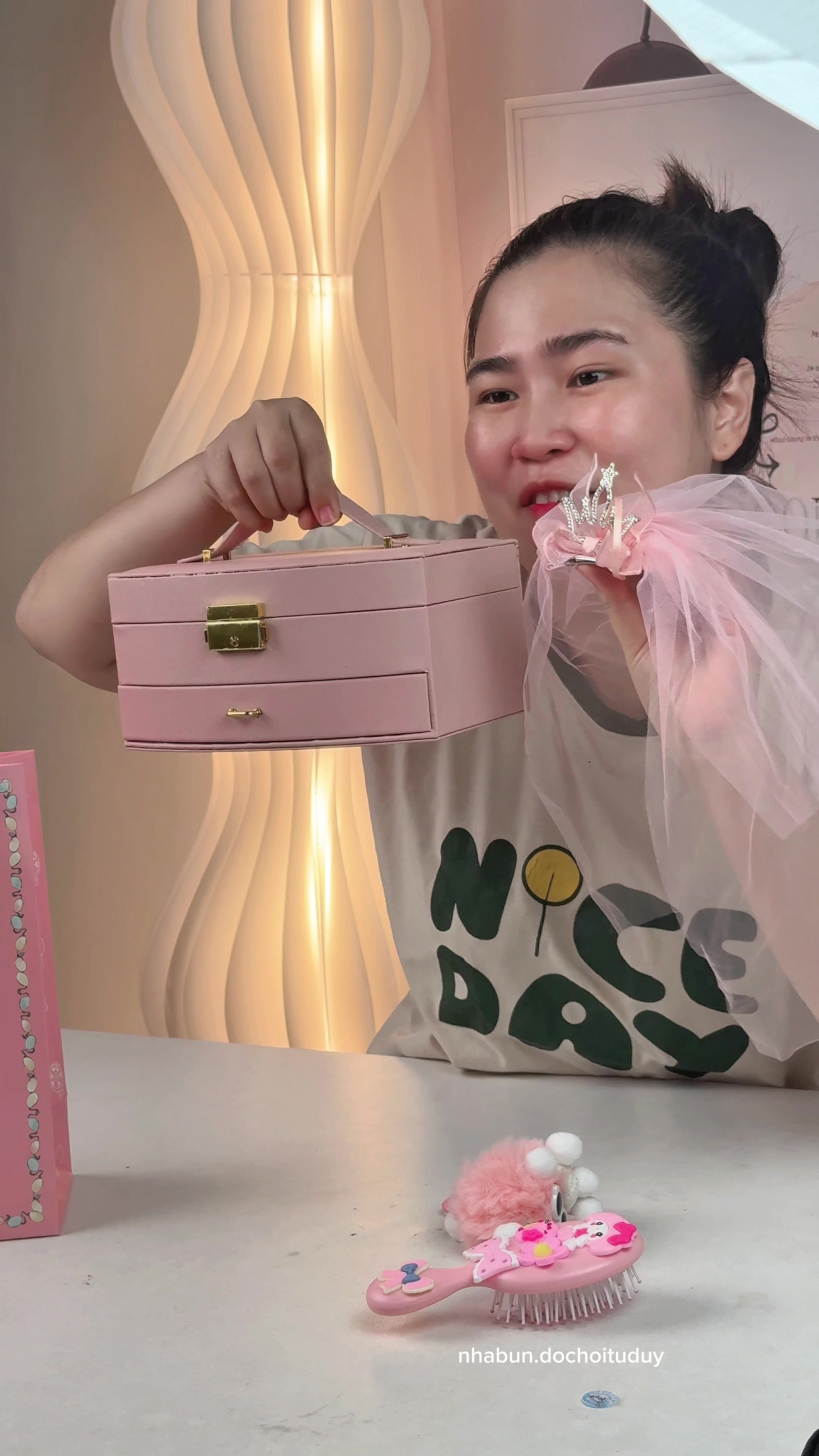 @Nh&agrave; B&uacute;n - Đồ chơi tư duy