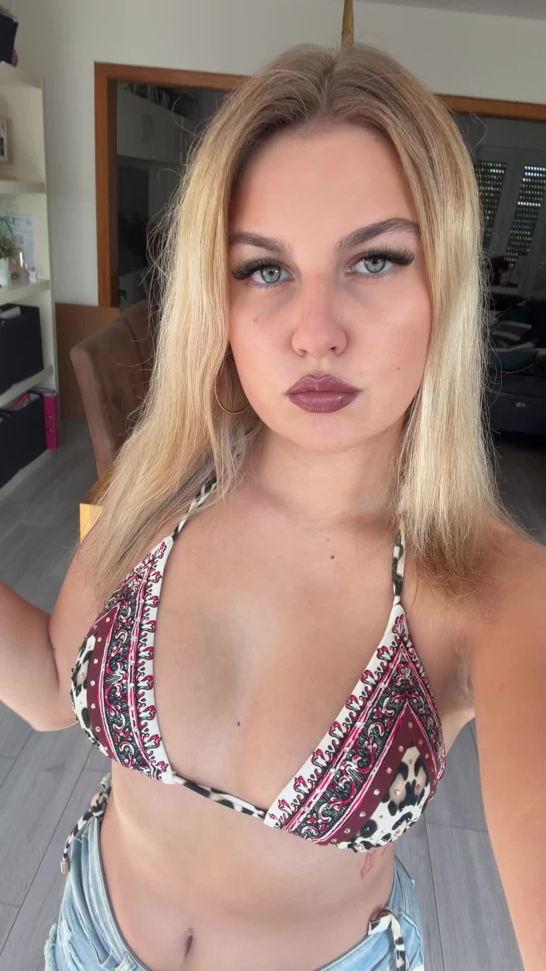 @lana_blns