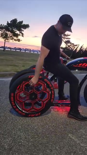 @Jrat Custom E-Bikes