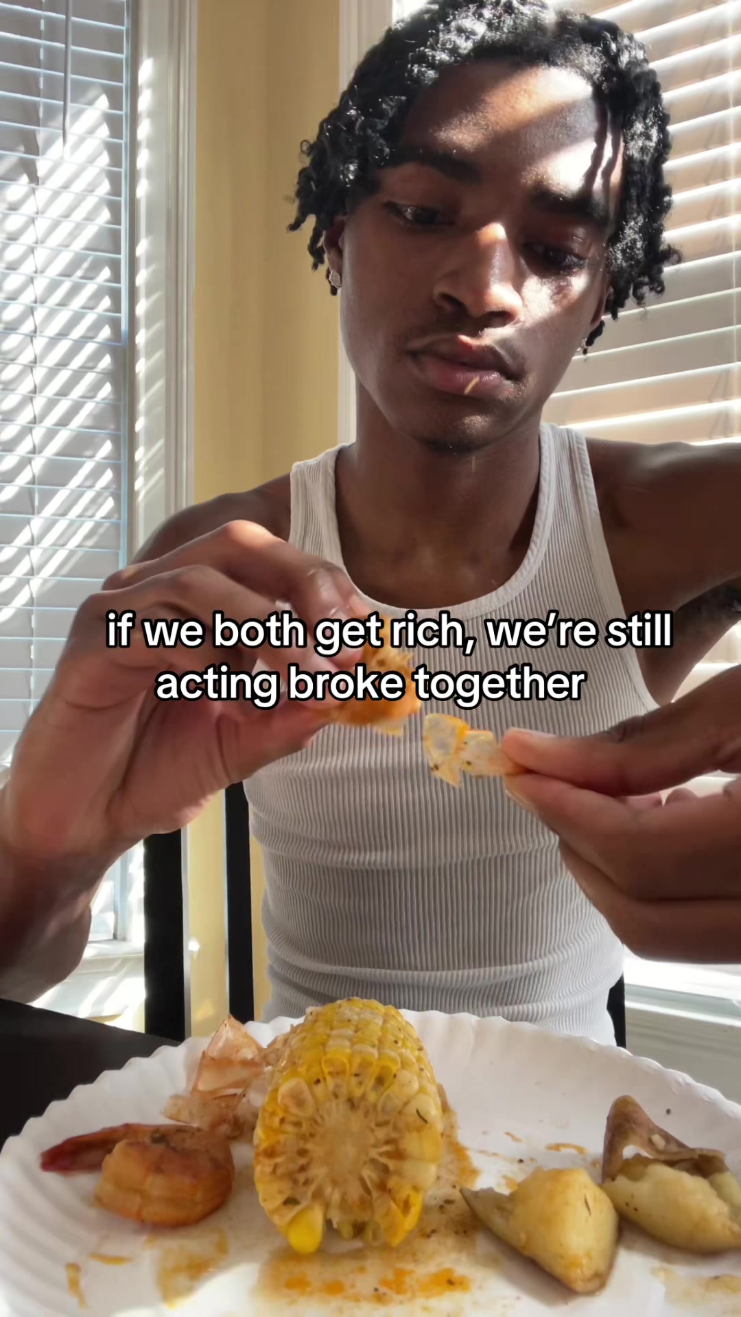 @⃟