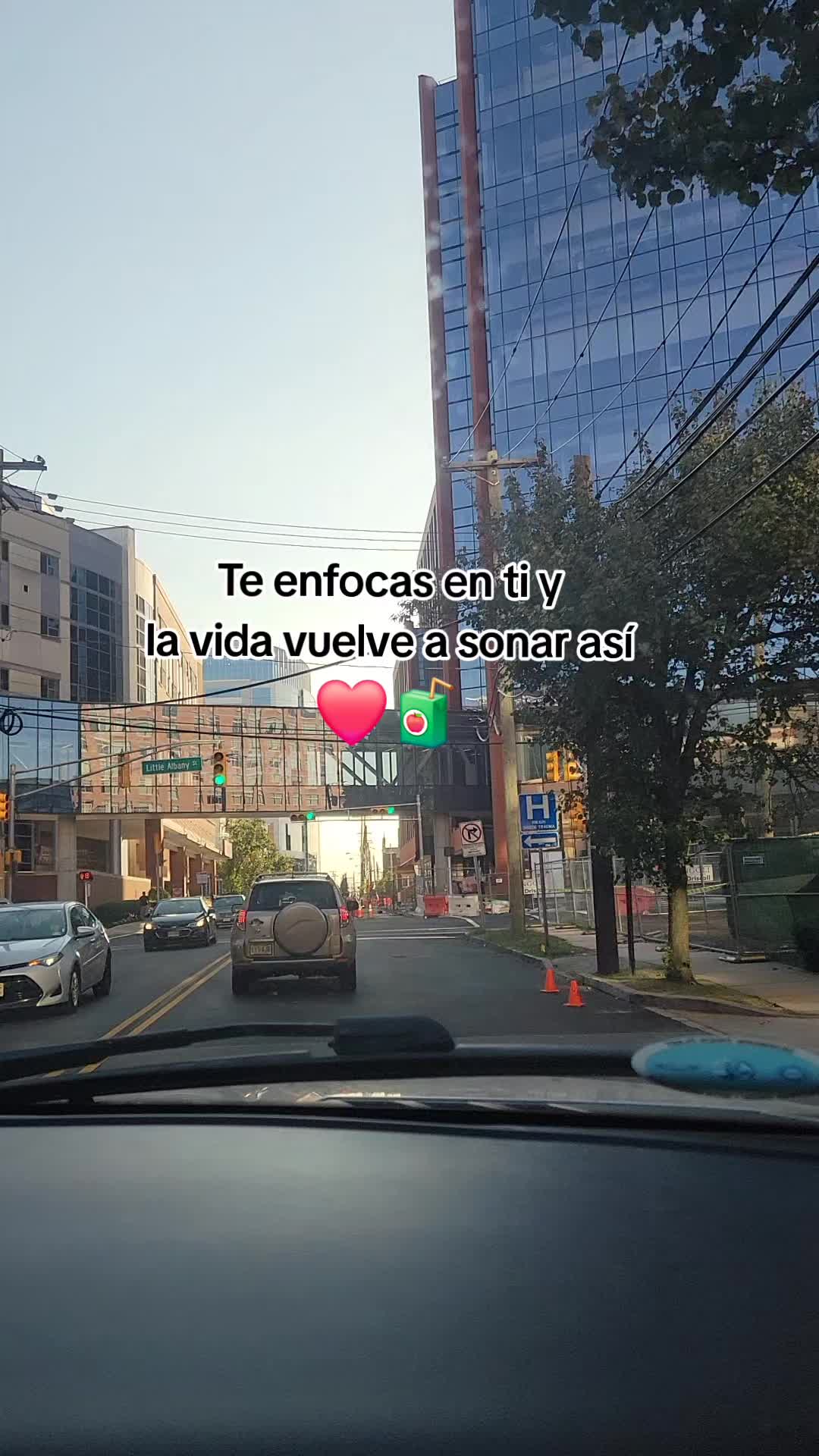 @Salazar 🐝🤍🇬🇹