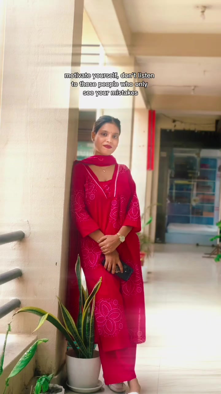 @🌸Nikki Thakur🌸 (Bhumihar)