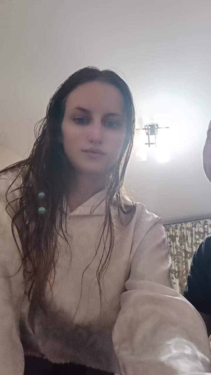 @_Liana525