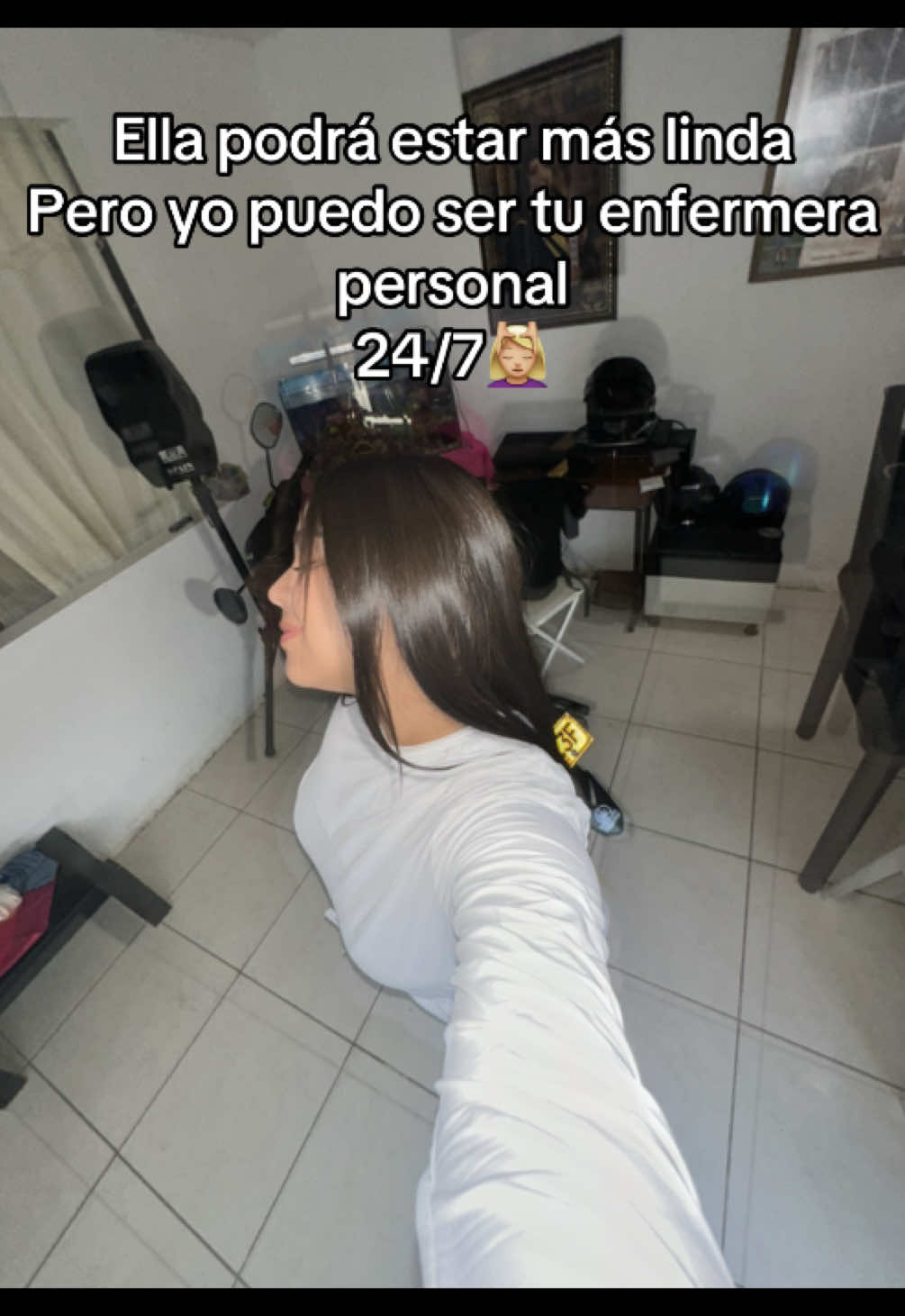 @222🚶🏼&zwj;♀️