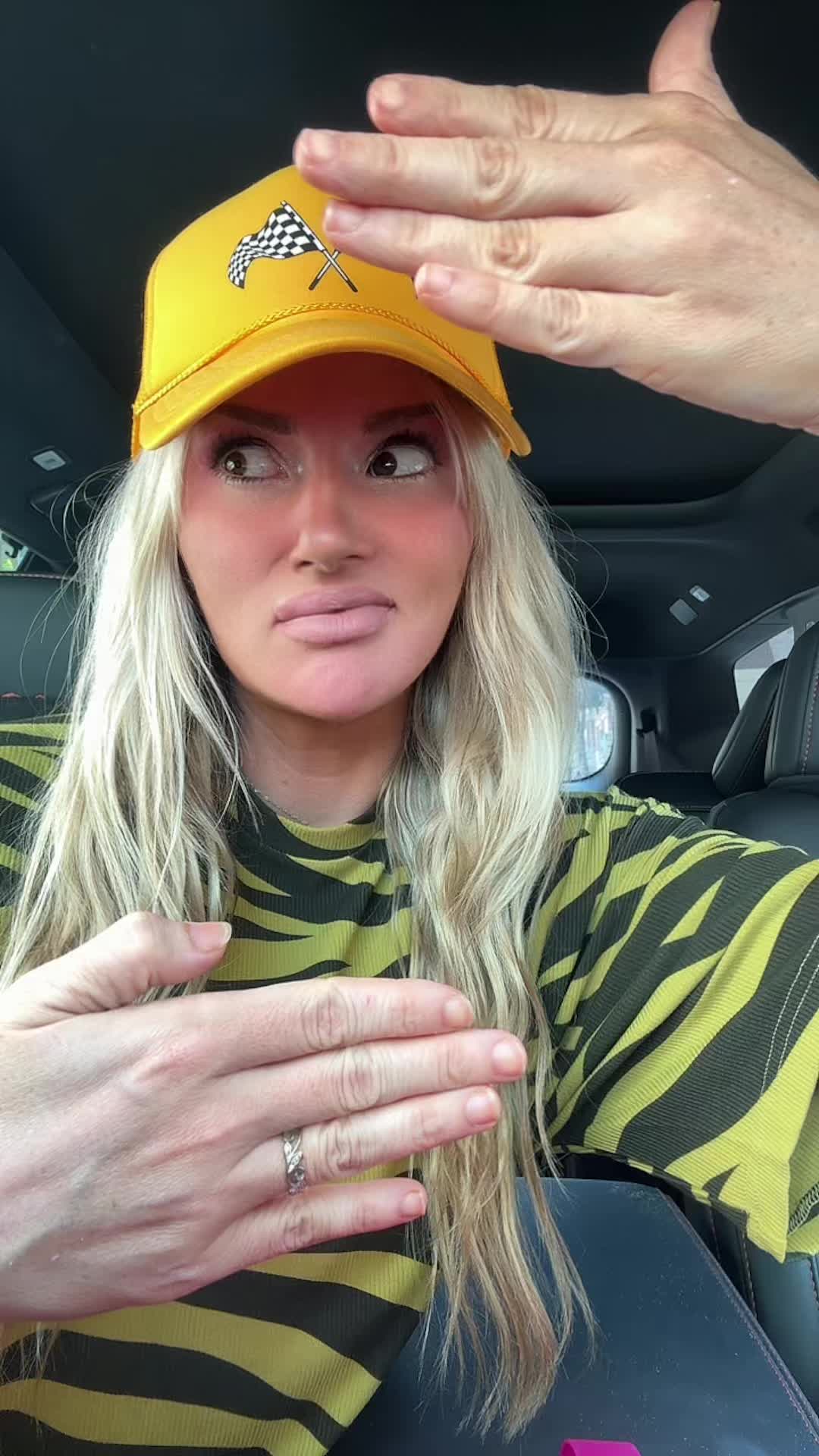 @hannahjanemoves