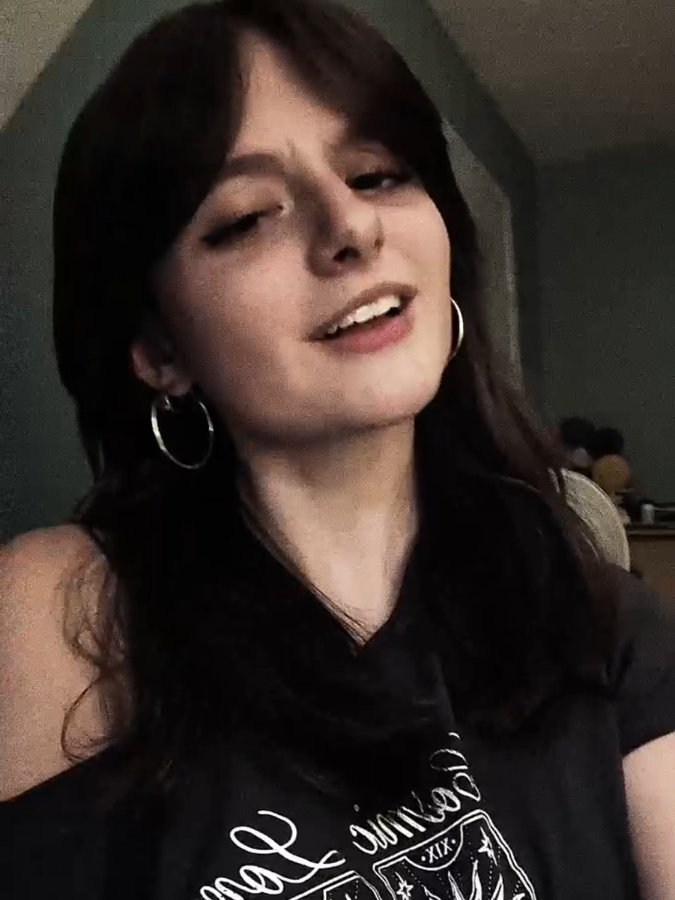@ItsAbigailOfficial