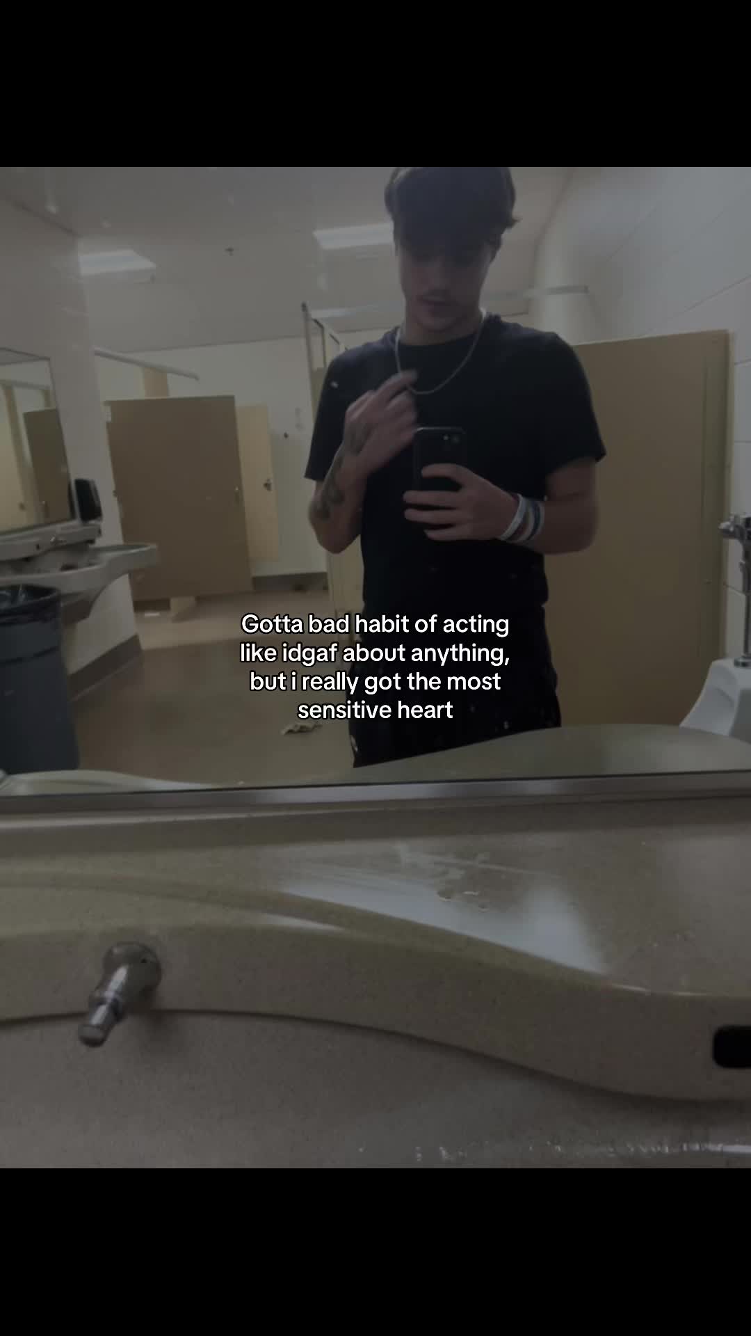 @️