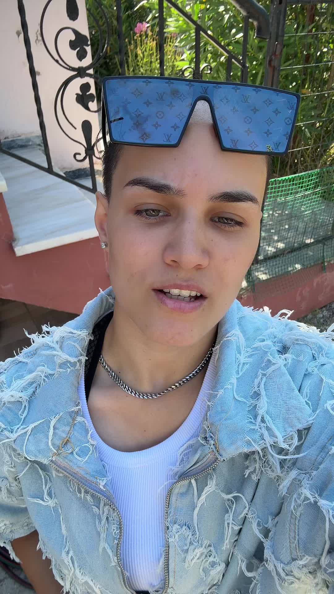 @eminee.kk