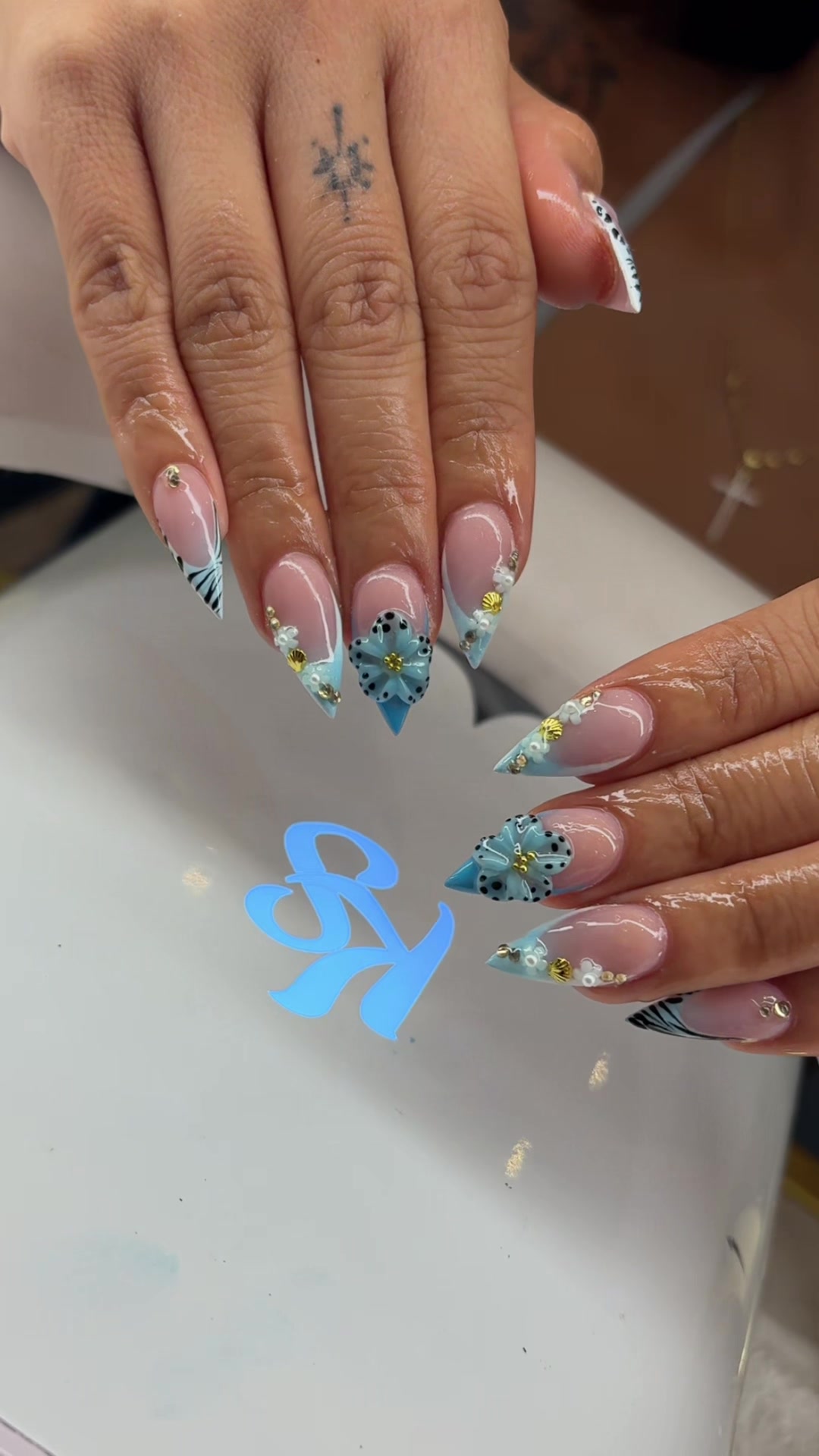 @TORONTO NAILS | VALENTINA