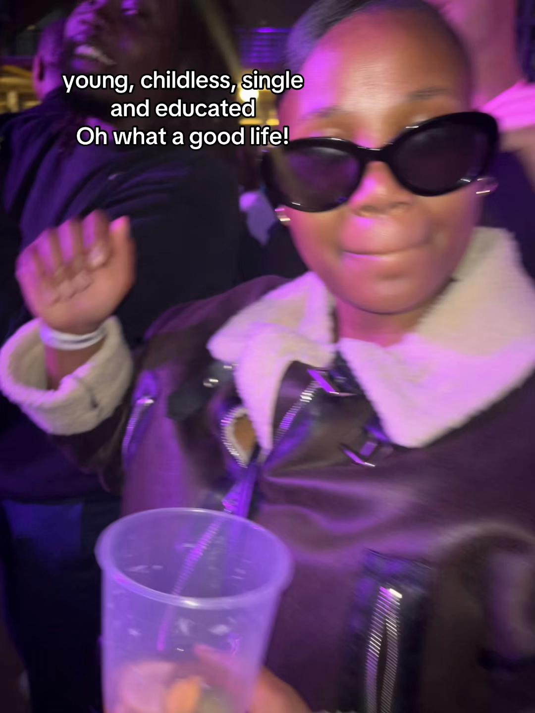 @Larniie