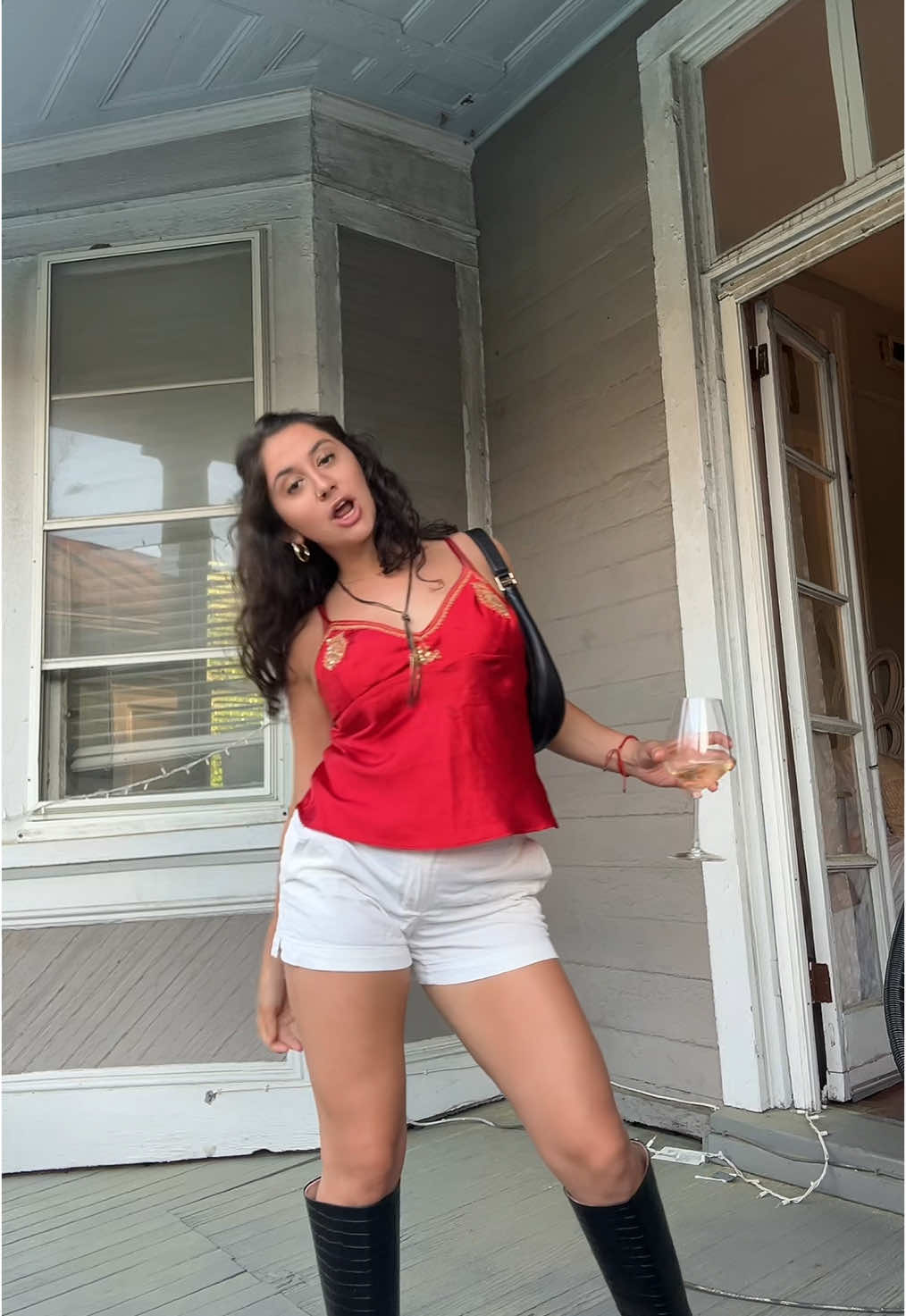 @halliewood