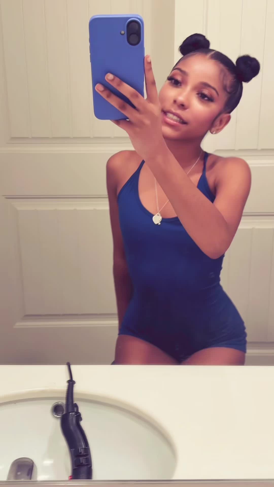@nayla